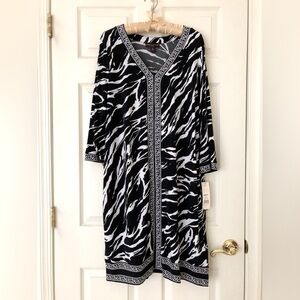 NWT Dana Buchman Animal Print V-Neck 3/4 Sleeve Shift Dress Black White Size 1X